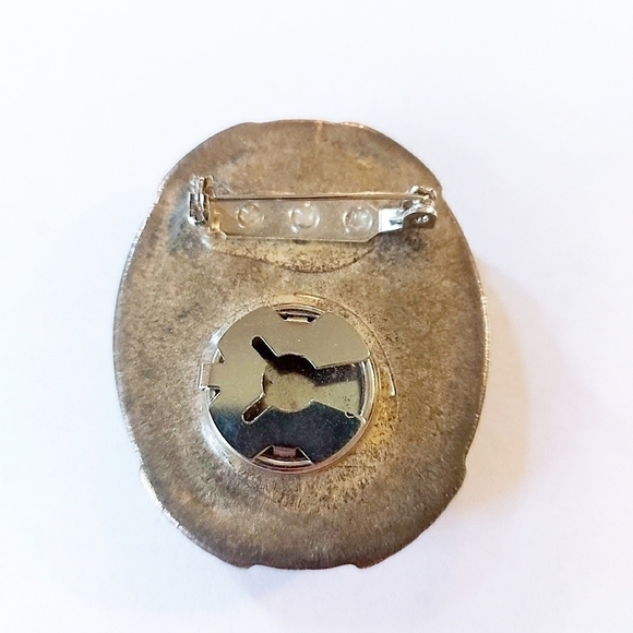 Elegant Vintage Brooch/Button Clip Accessory - Picture 3 of 3